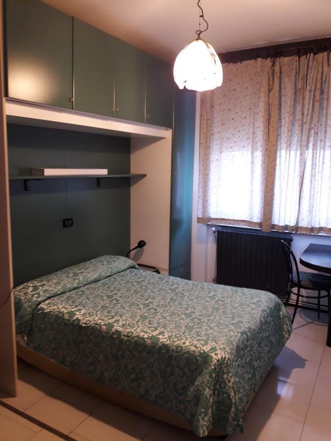 Medolago Albergo Piccadilly מראה חיצוני תמונה